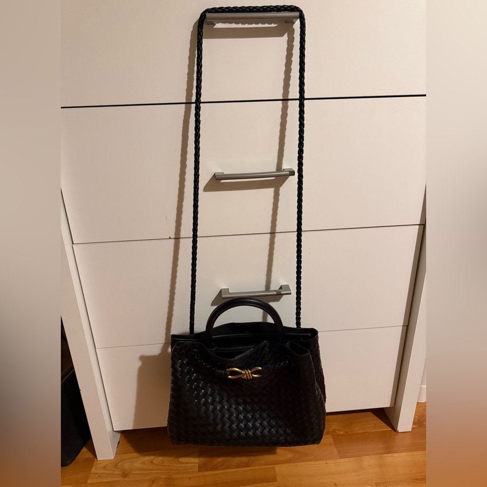 Elegant Black Woven Handbag